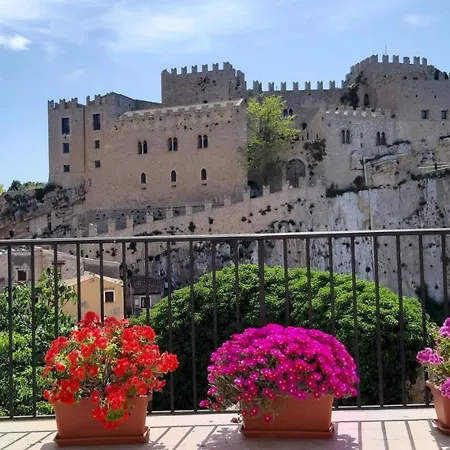 Villetta In Centro Storico Caccamo Exterior foto