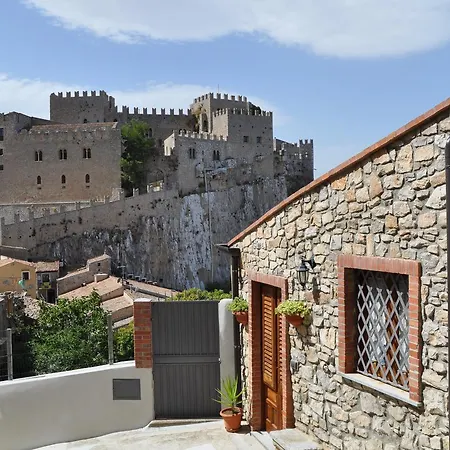 Villetta In Centro Storico Caccamo Exterior foto