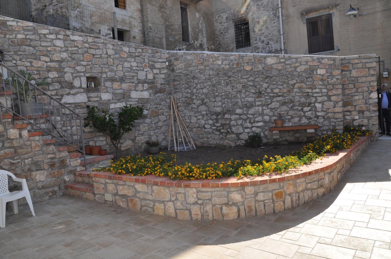 In Centro Storico Casa de Férias Caccamo